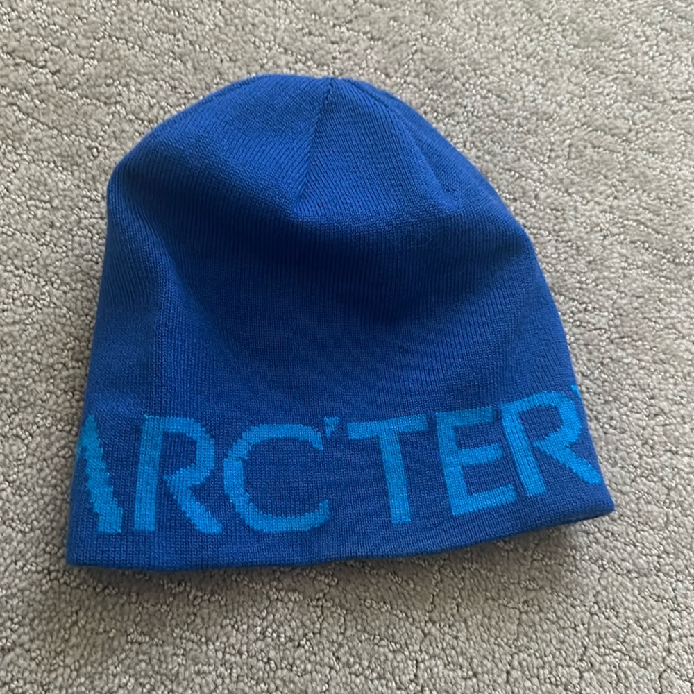 Arc’teryx beanie great condition